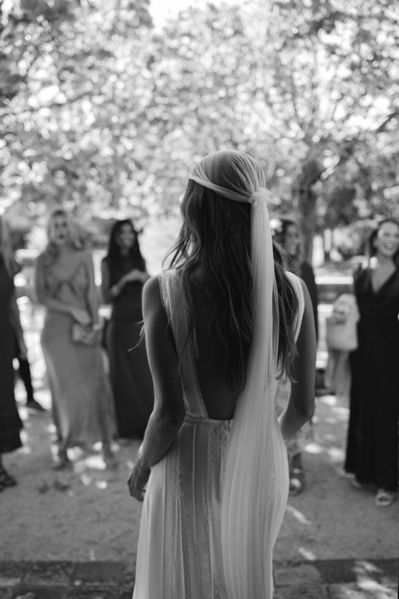 mariage emporda robe de mariée marta marti costa brava blog de mariage confettis complets