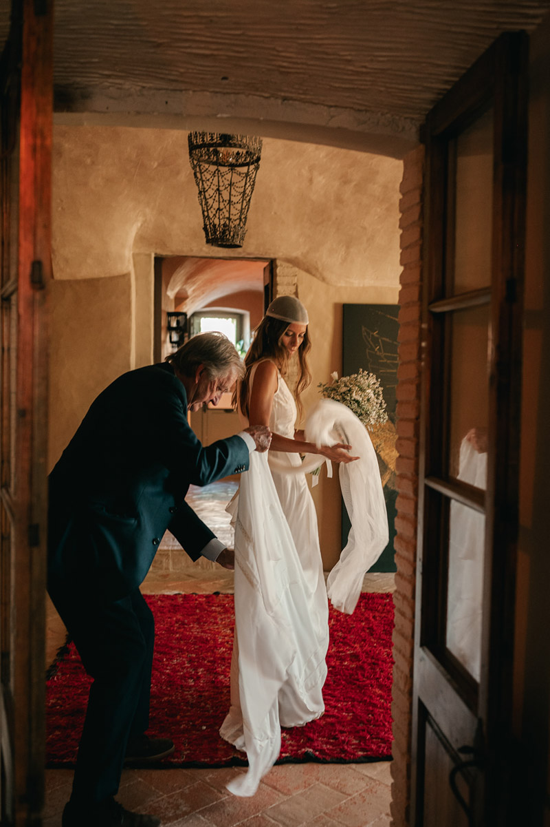 mariage emporda robe de mariée marta marti costa brava blog de mariage confettis complets