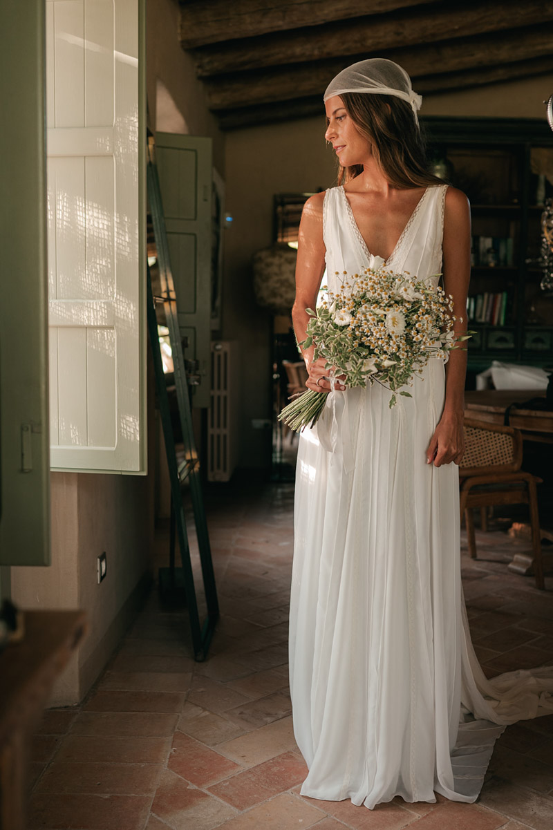 mariage emporda robe de mariée marta marti costa brava blog de mariage confettis complets