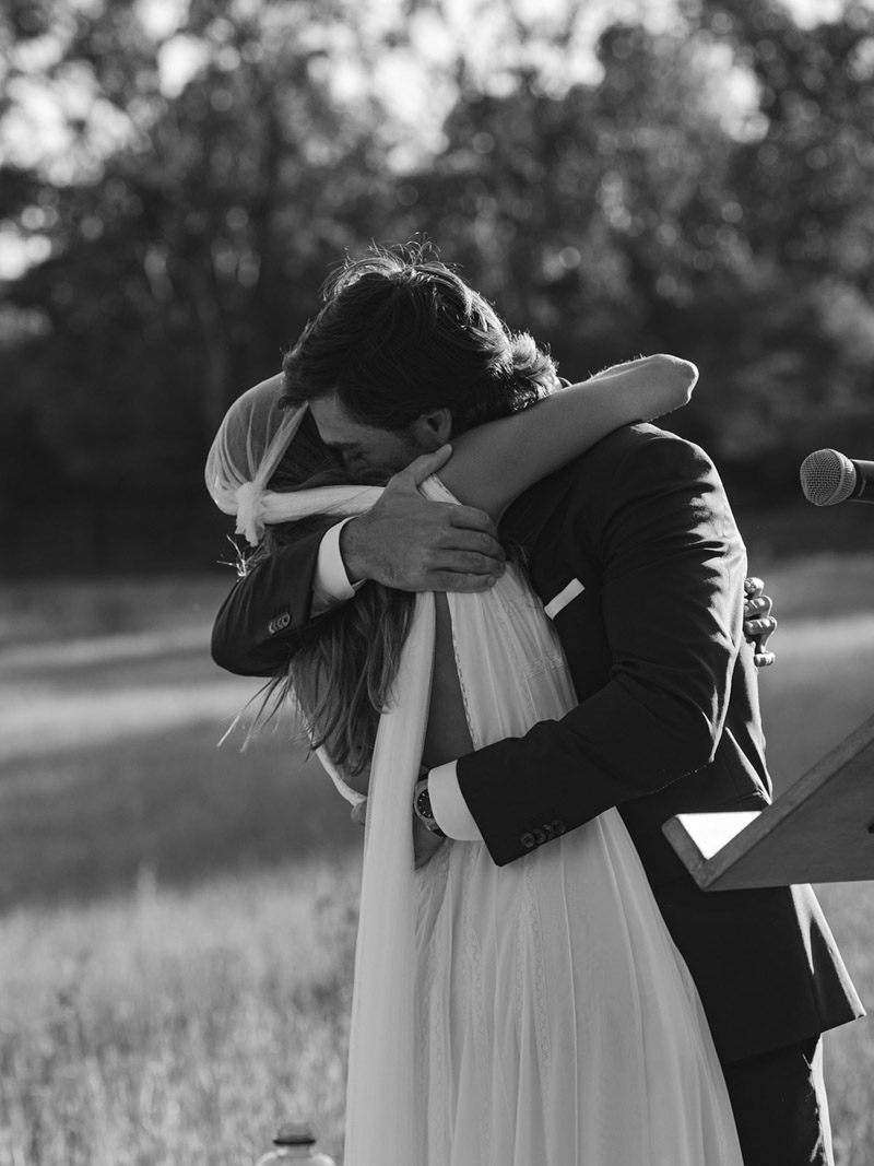 mariage emporda robe de mariée marta marti costa brava blog de mariage confettis complets