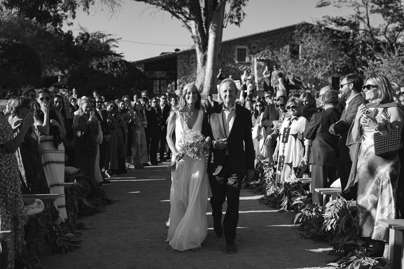 mariage emporda robe de mariée marta marti costa brava blog de mariage confettis complets