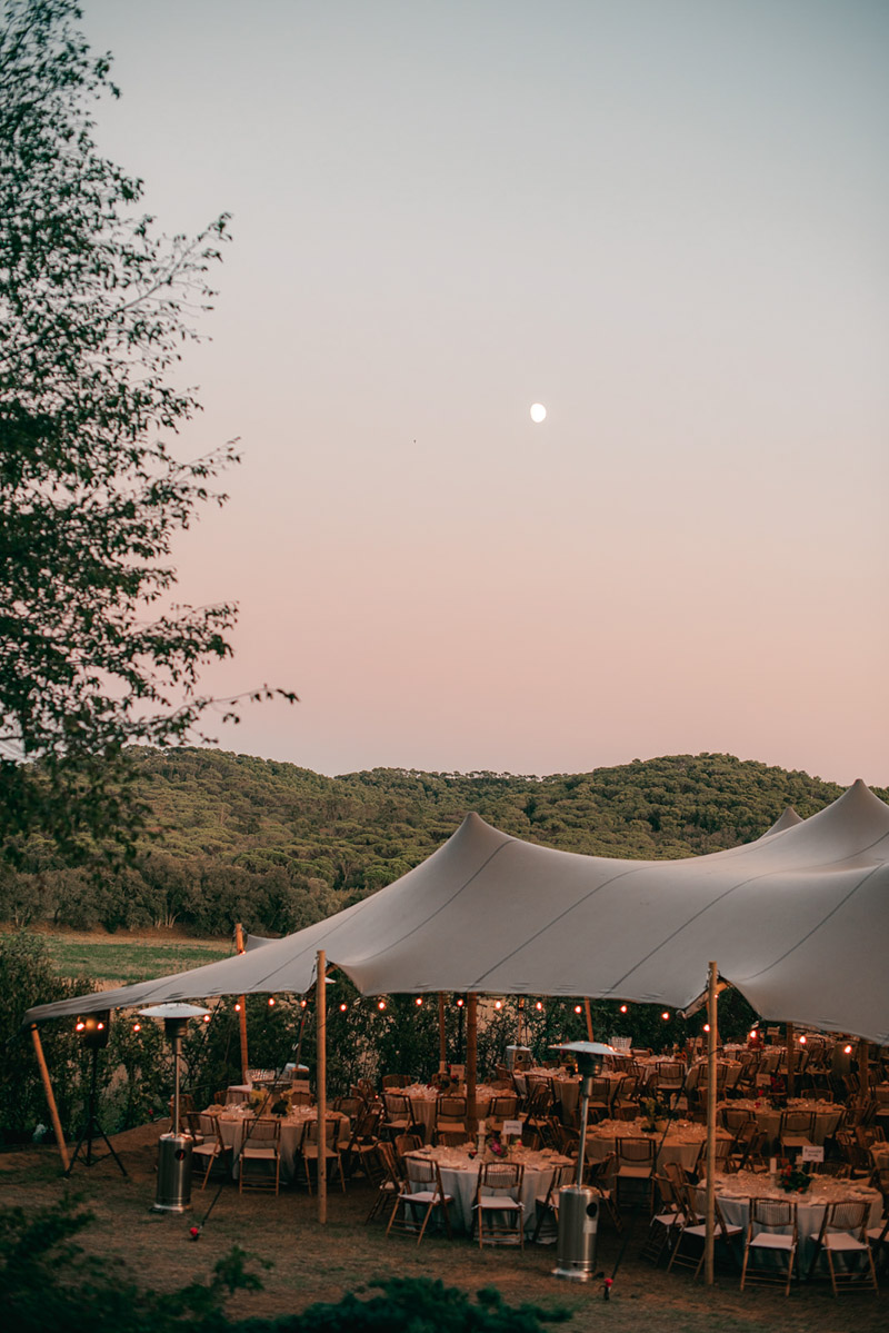 mariage emporda robe de mariée marta marti costa brava blog de mariage confettis complets