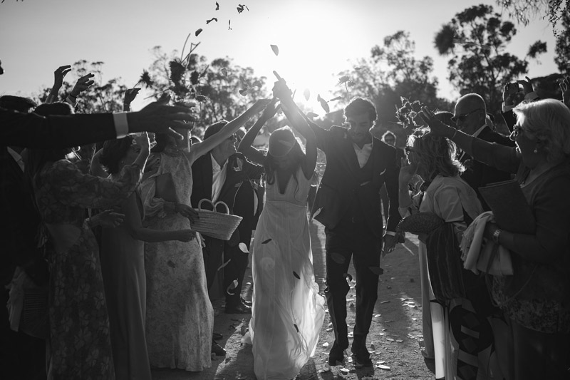 mariage emporda robe de mariée marta marti costa brava blog de mariage confettis complets