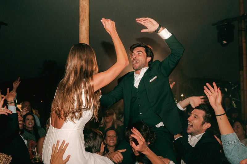 mariage emporda robe de mariée marta marti costa brava blog de mariage confettis complets