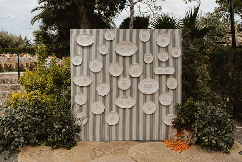 robe de mariée santa eugenia atelier mariage majorque chapeau cordobes blog de mariage mariages complets confettis