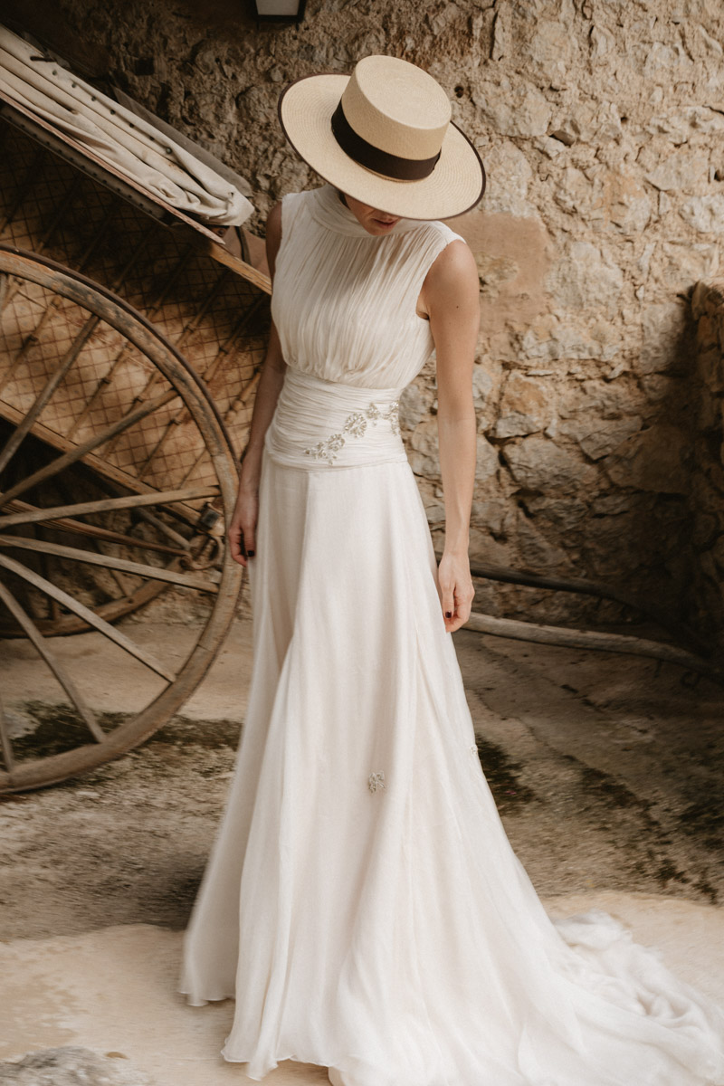 robe de mariée santa eugenia atelier mariage majorque chapeau cordobes blog de mariage mariages complets confettis