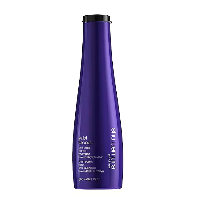 Shampooing violet anti-laiton Yūbi Blonde de Shu Uemura.