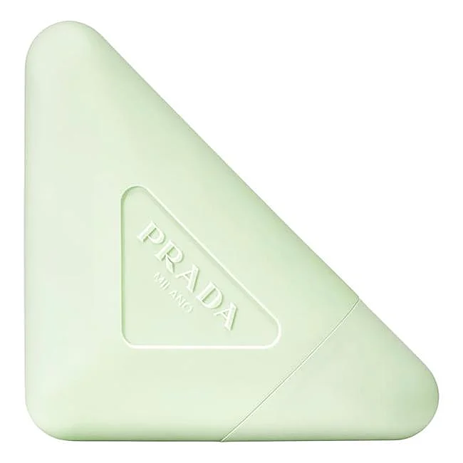 Crème pour les mains verte pour les mains Prada.