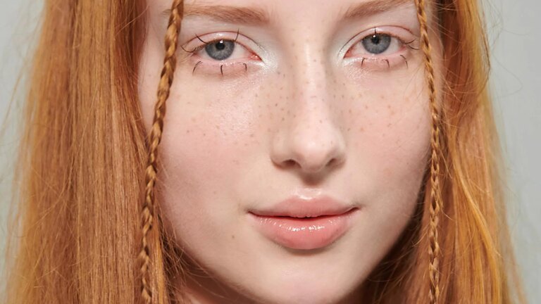Gloss 3D, la tendance coiffure estivale qui déferle
