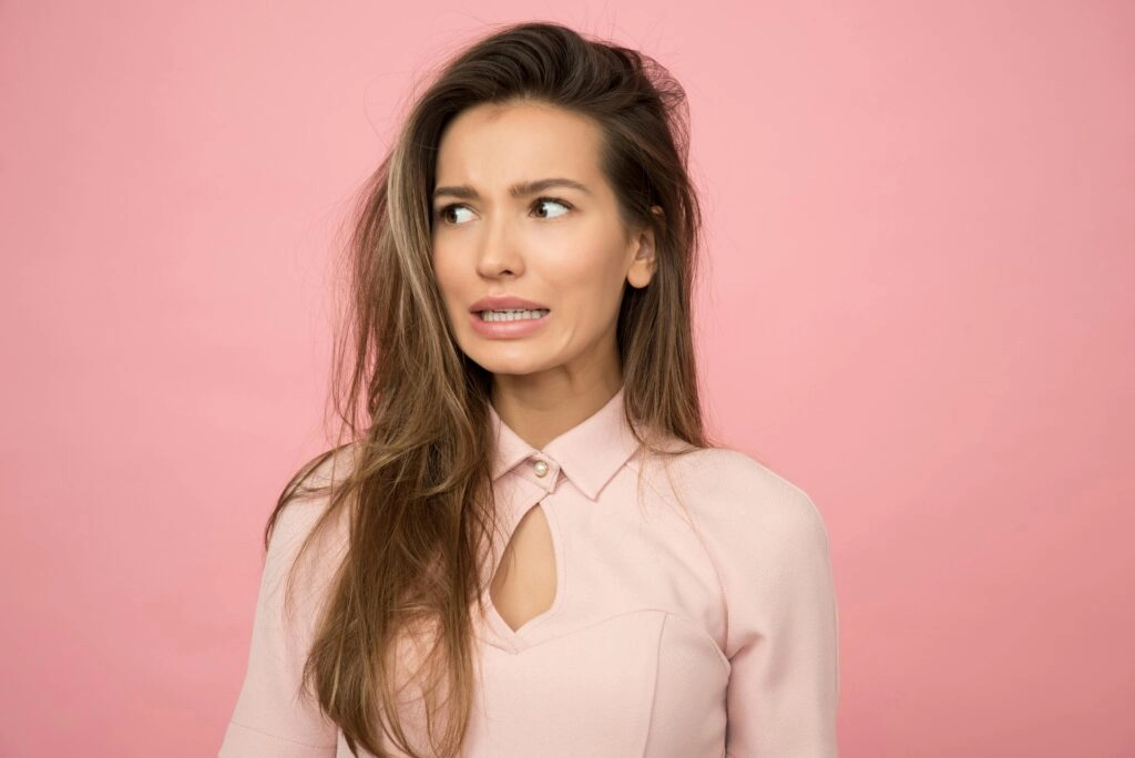 Se sentir gêné lorsque vous êtes avec votre famille n’est pas en contradiction avec l’amour que vous ressentez pour eux. PHOTO : Moose Photos (Pexels) / Montage : WeLife