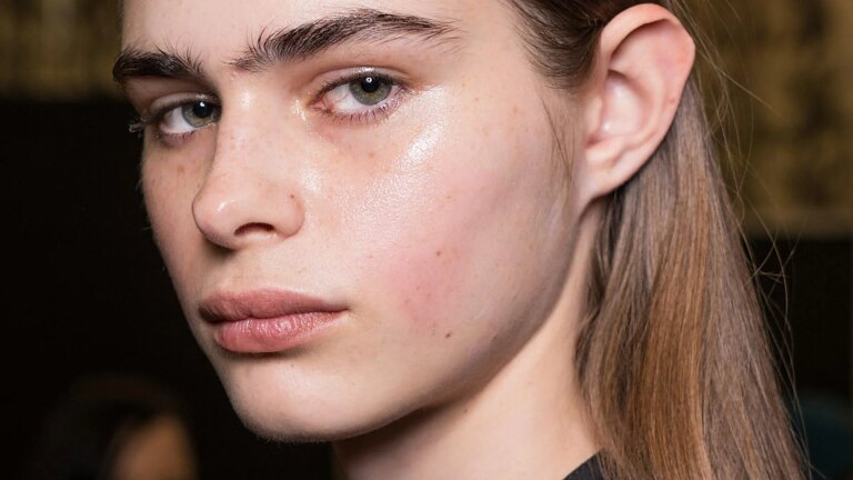 Le masque facial sans rinçage qui agit pendant que vous dormez : le basique que de plus en plus de femmes utilisent