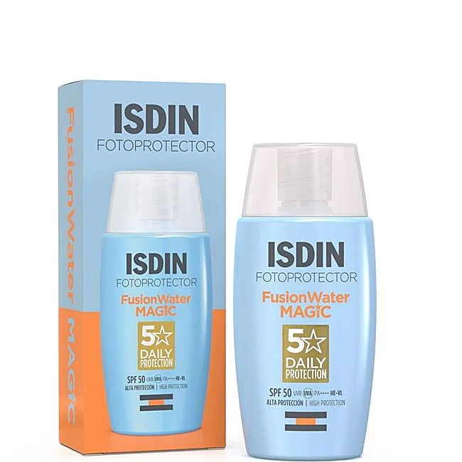Contrôle de l'huile magique ISDIN Fusion Water SPF50+.