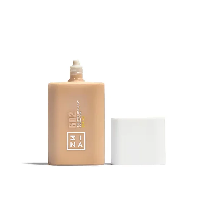 Le Fond de Teint Every Single Day SPF50, teinte 602 de 3INA.