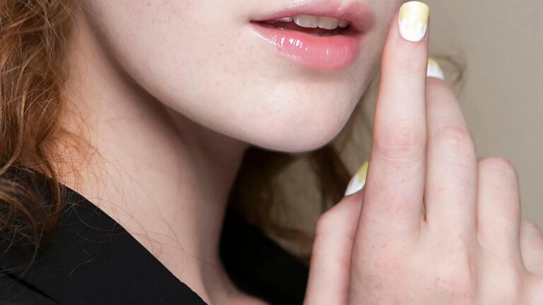 Les meilleures idées d'ongles pour les filles minimalistes