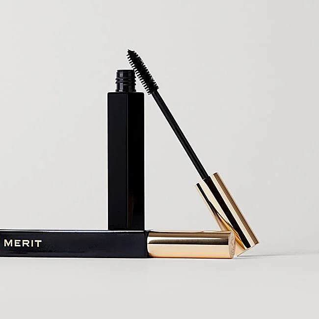 Mascara allongeant les cils Clean de Merit.