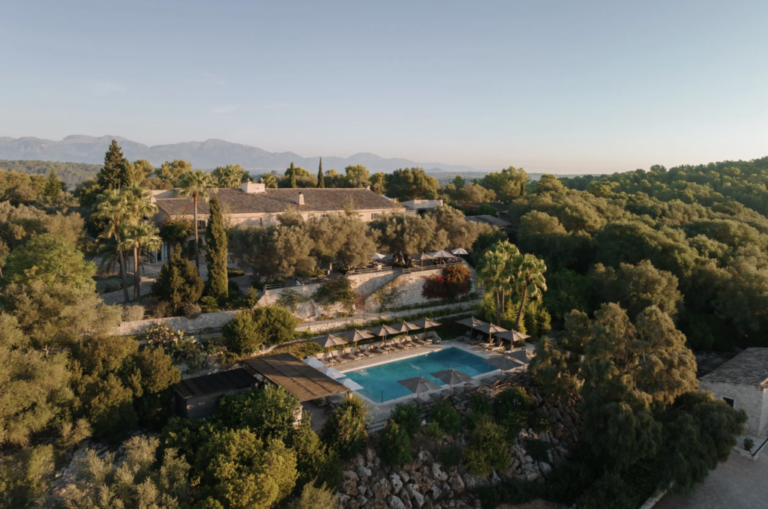 Dormir à Finca Serena : le refuge rural qui redéfinit le luxe des Baléares
