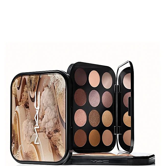 Palette d'ombres à paupières Connect In Color Nudes non filtrés par MAC.