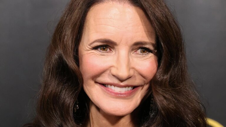 Démangeaisons du cuir chevelu à 60 ans en été : pourquoi cela s'aggrave avec la chaleur