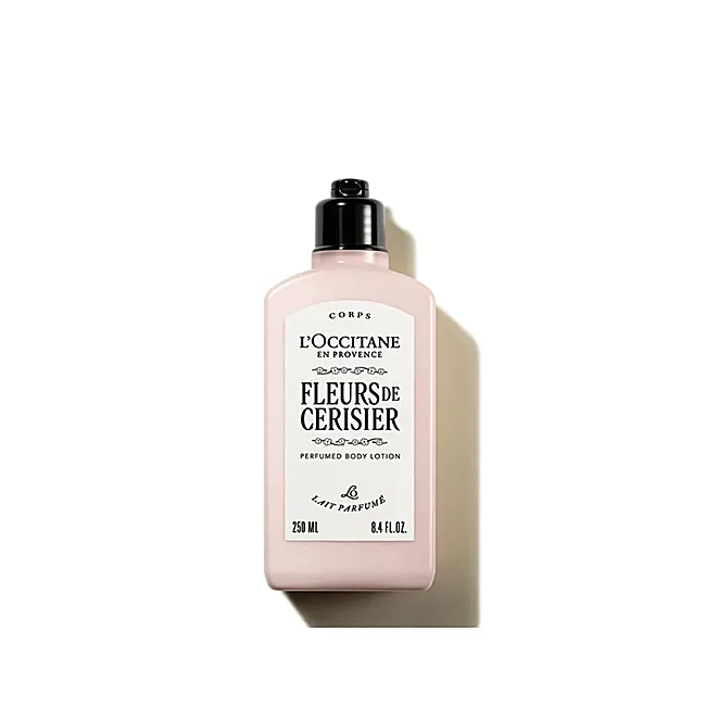 Lotion pour le corps Fleurs de Cerisier de L'Occitane.