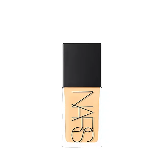 Fond de teint réfléchissant la lumière NARS.