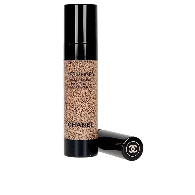 Fond de Teint Léger : Touche Teint Frais à l'Eau Chanel Les Beiges