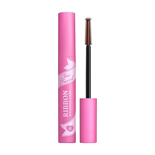 Mascara pour cils enveloppés de ruban de Too Faced (32 euros).
