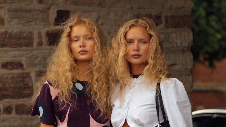 Conseils et produits recommandés par des experts pour stopper la chute de cheveux saisonnière