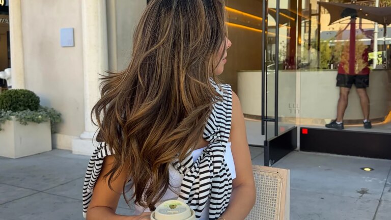J'essaie depuis des semaines le traitement qui a ravivé mes cheveux après l'été