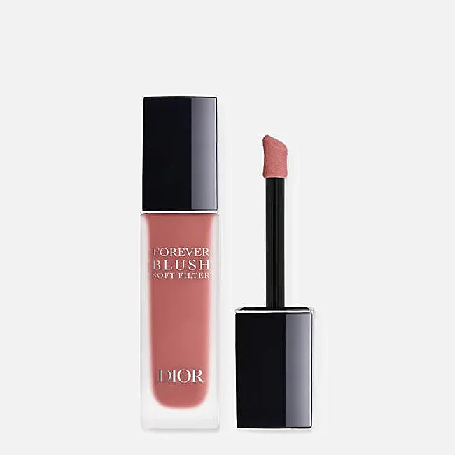 Blush filtrant doux Dior Forever Blush.