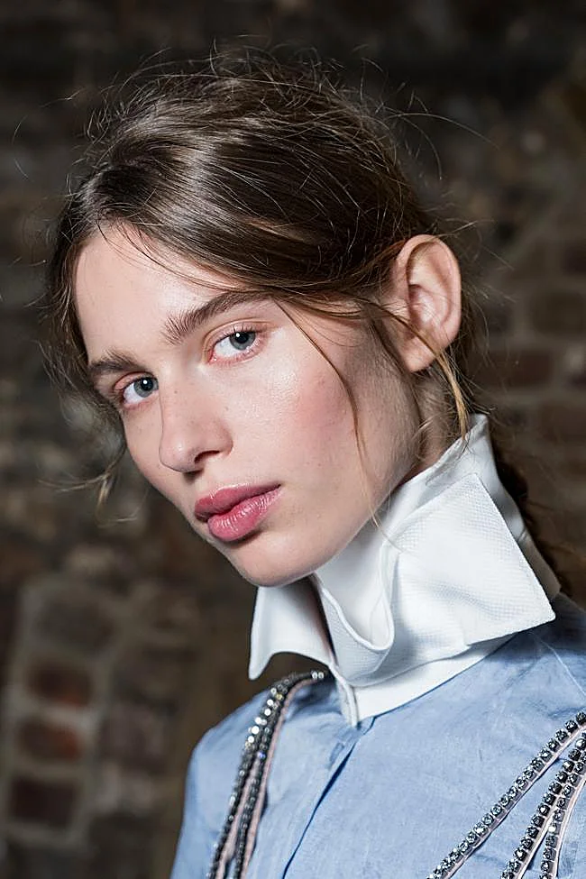 Blurred Lips, la tendance lèvres effet flou.