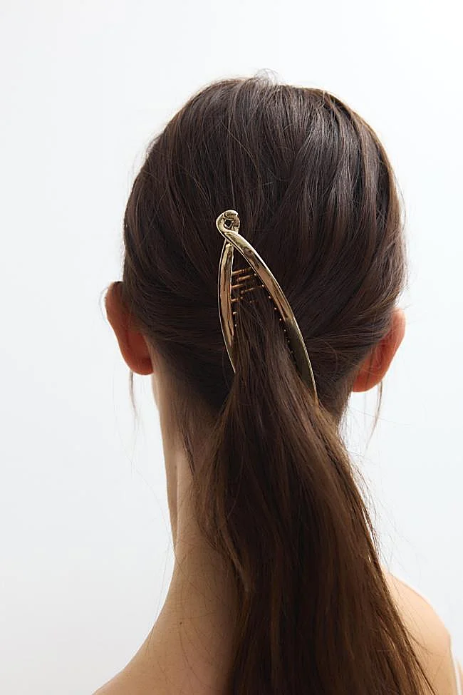 Pince banane Stradivarius.
