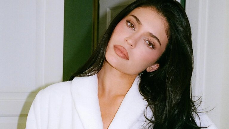 Suppléments sous forme de gel : à quoi sert l'astuce coréenne que Kylie Jenner a rendue virale ?