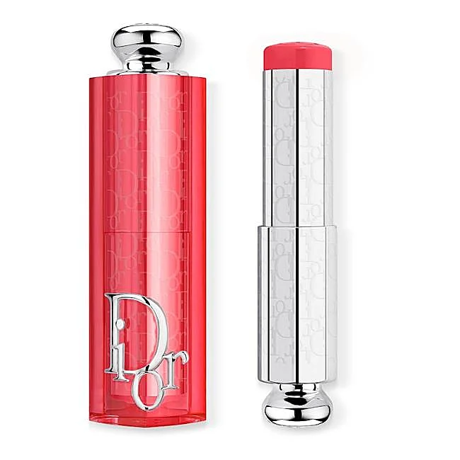 Bâton lumineux Dior Rosy dans les coulisses.