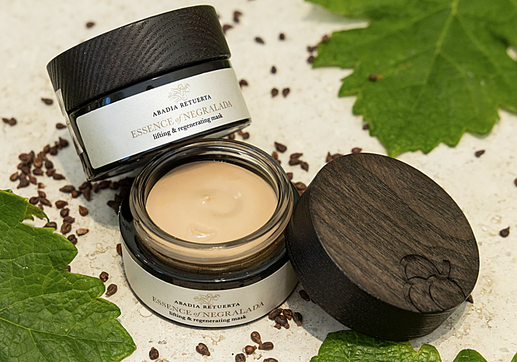 Le masque Essence de Negralada est disponible uniquement chez Abadía Retuerta,