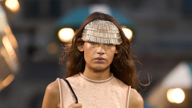 La frange bijou de Louis Vuitton qui n'a pas besoin de ciseaux