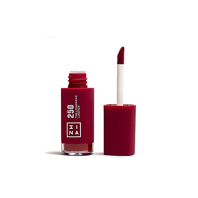 Le rouge à lèvres Longwear de 3INA.