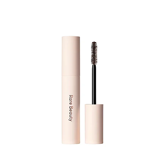 Coups parfaits par Rare Beauty.