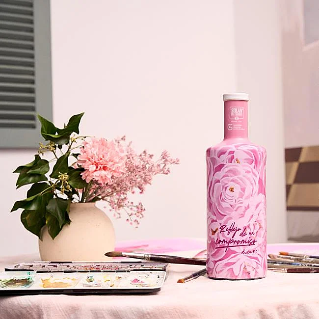 Bouteille solidaire, de Solán de Cabras (4,50 €).