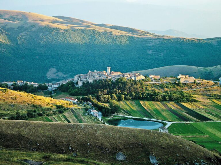 L'hôtel le plus unique d'Italie est une ville médiévale entière