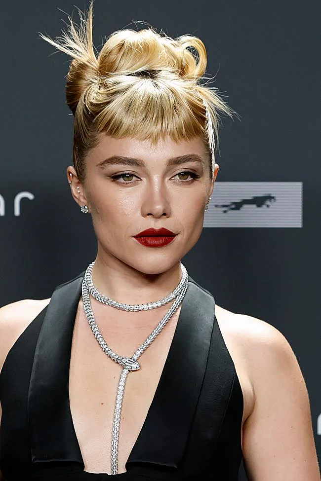 La micro-frange de Florence Pugh.