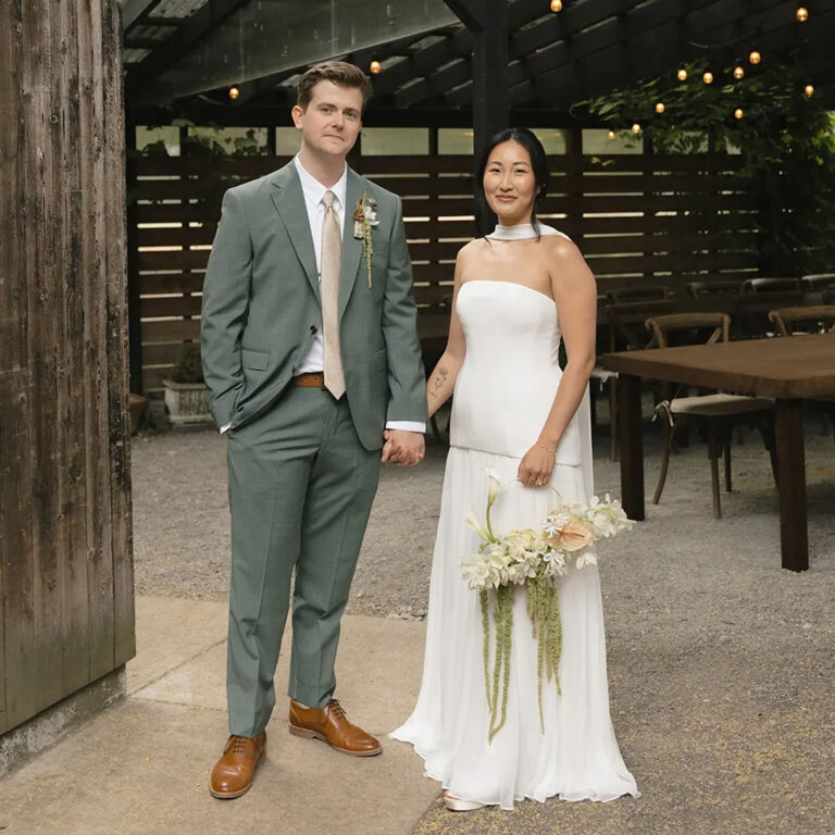 Une Garden Party PNW intimiste avec une cérémonie Paebaek coréenne et un dîner conçu pour les gourmets